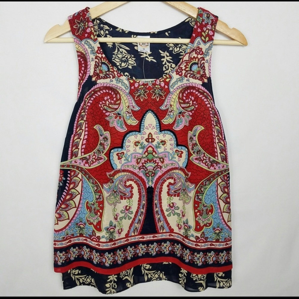 Bila Layered Paisley print tank top size small